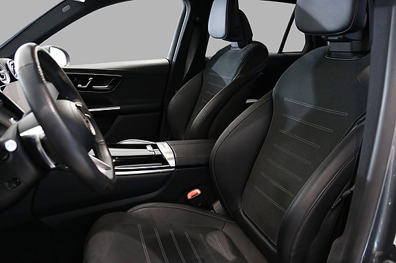 Mercedes-Benz GLC300 de 8 of 13