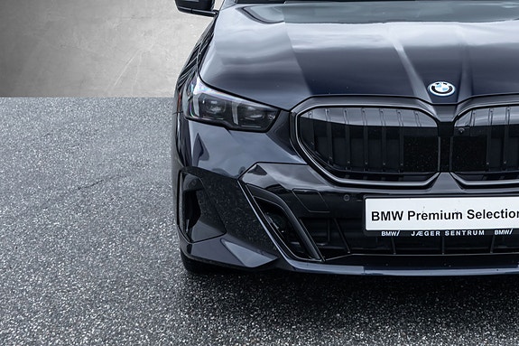 BMW i5 5 of 30