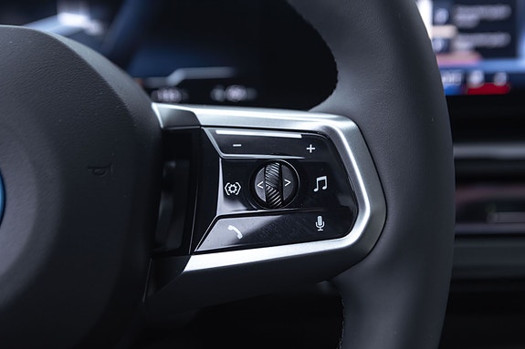 BMW i5 12 of 30