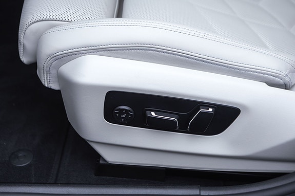 BMW i5 25 of 30