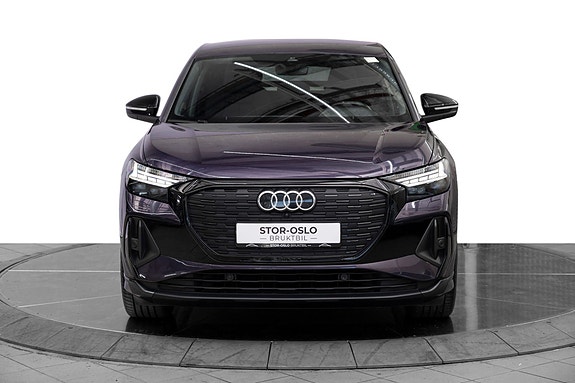 Audi Q4 e-tron 3 of 5