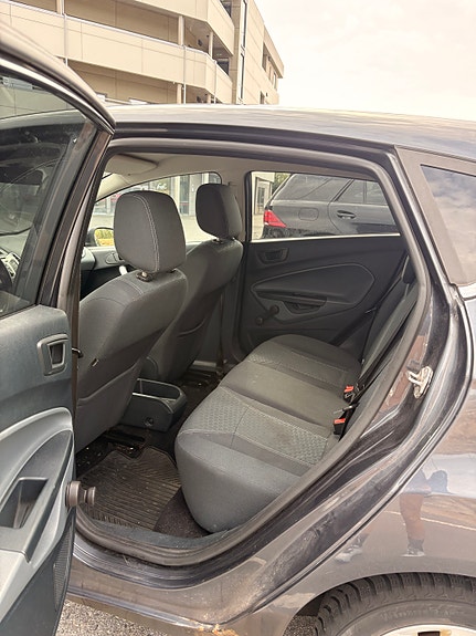 Ford Fiesta 13 of 13