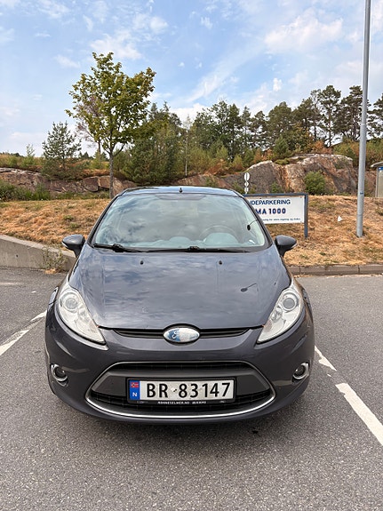 Ford Fiesta 2 of 13