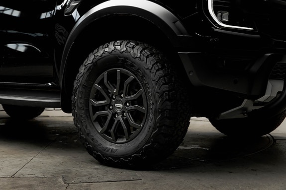 Ford Ranger Raptor 4 of 5