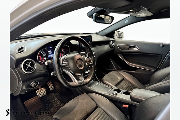 Mercedes-Benz A180 10 of 18