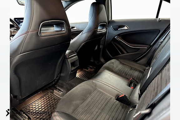 Mercedes-Benz A180 14 of 18