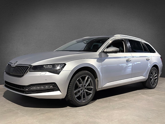Skoda Superb 3 of 5