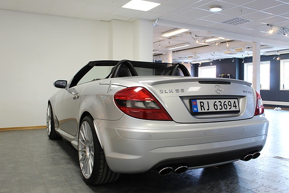 Mercedes-Benz SLK55 10 of 30