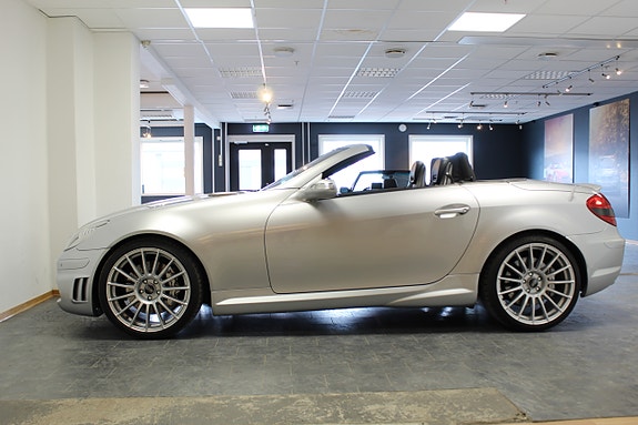 Mercedes-Benz SLK55 9 of 30