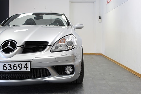 Mercedes-Benz SLK55 5 of 30