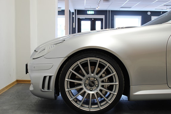 Mercedes-Benz SLK55 8 of 30