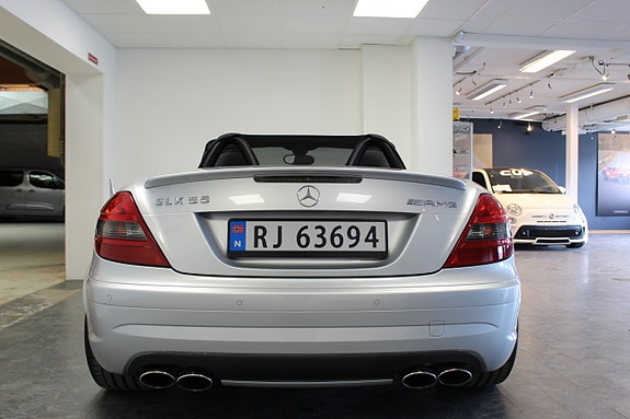 Mercedes-Benz SLK55 11 of 30