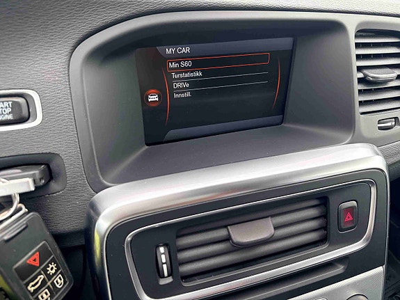 Volvo S60 24 of 30