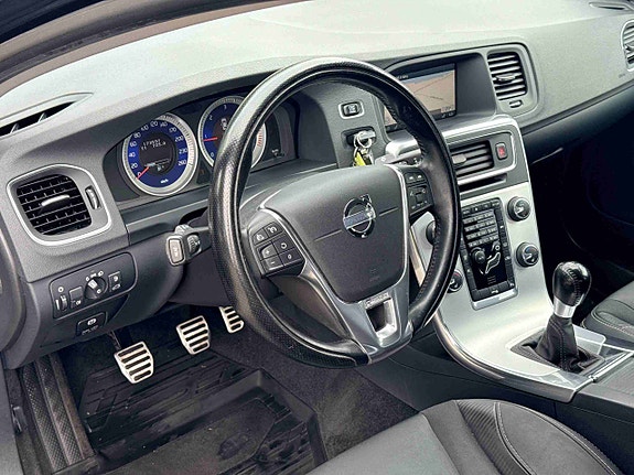 Volvo S60 17 of 30