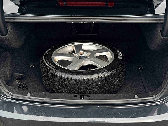 Volvo S60 12 of 30