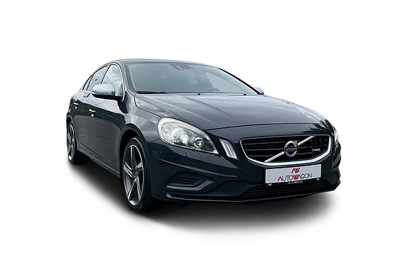 Volvo S60 2 of 5