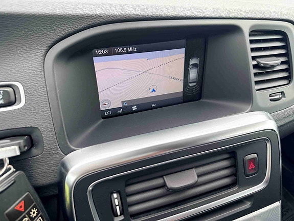 Volvo S60 20 of 30