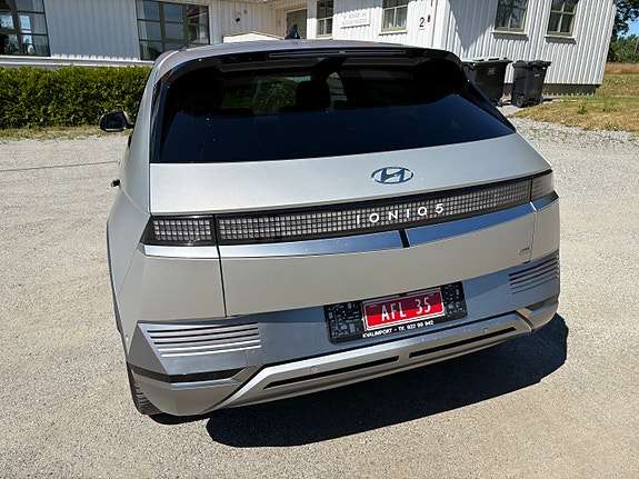Hyundai Ioniq 5 3 of 15