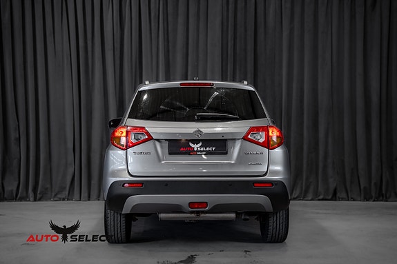 Suzuki Vitara 9 of 30