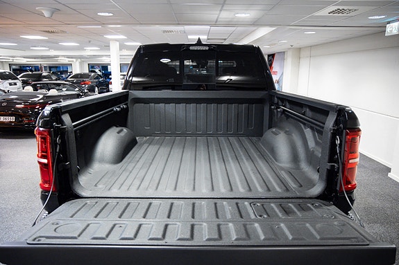 RAM 1500 8 of 15