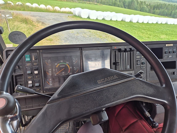 Scania P 82 H 9 of 16