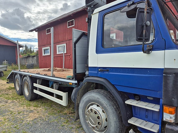 Scania P 82 H 3 of 16