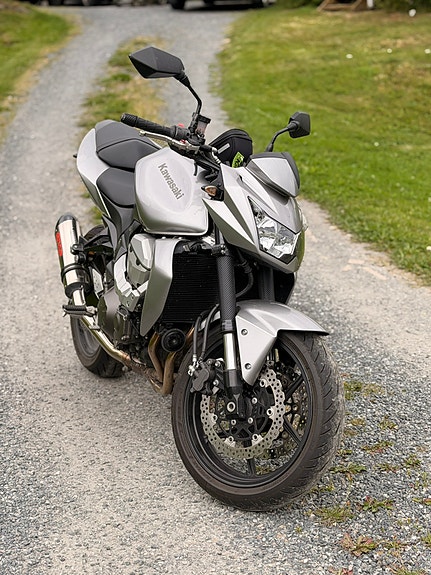 Kawasaki Z 750 2 of 10