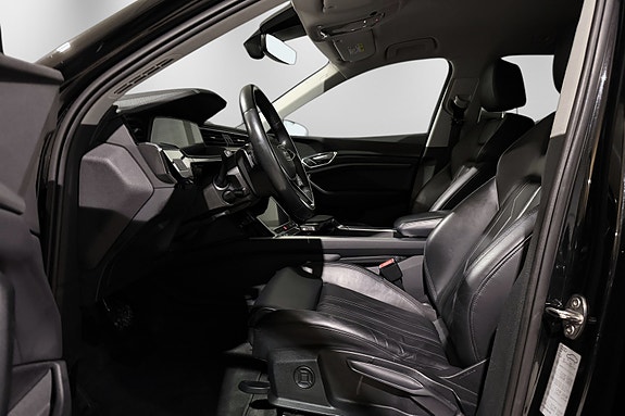 Audi e-tron 15 of 30