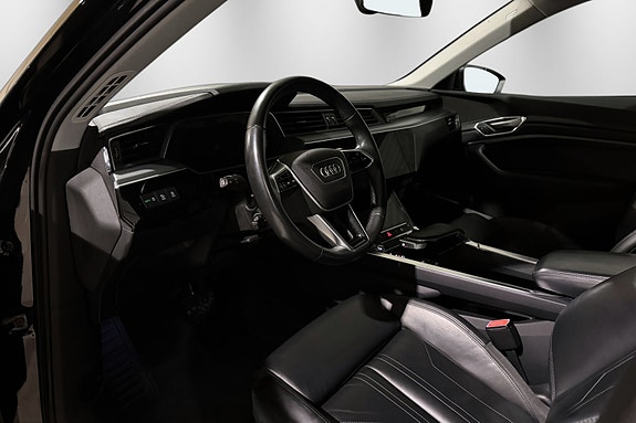 Audi e-tron 17 of 30