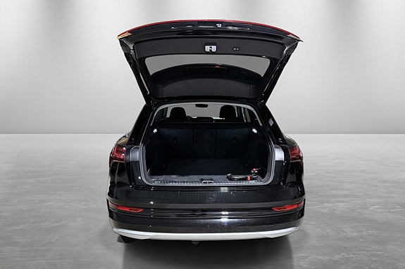 Audi e-tron 21 of 30