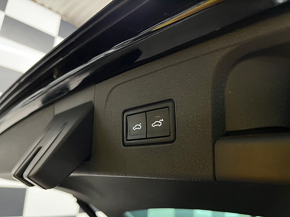 Volkswagen Passat 15 of 30
