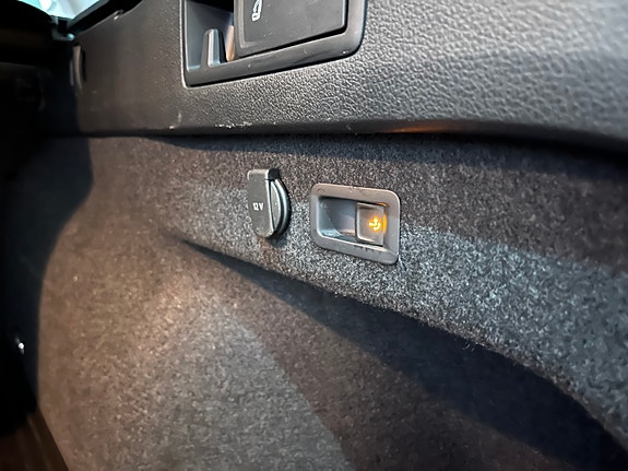 Volkswagen Passat 14 of 30