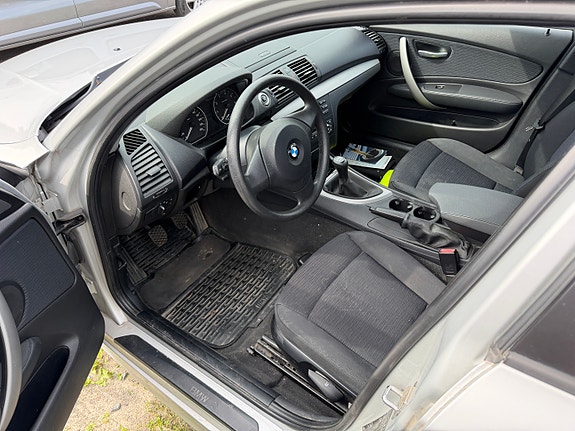 BMW 116i 5 of 5