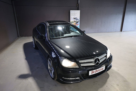 Mercedes-Benz C180 8 of 29