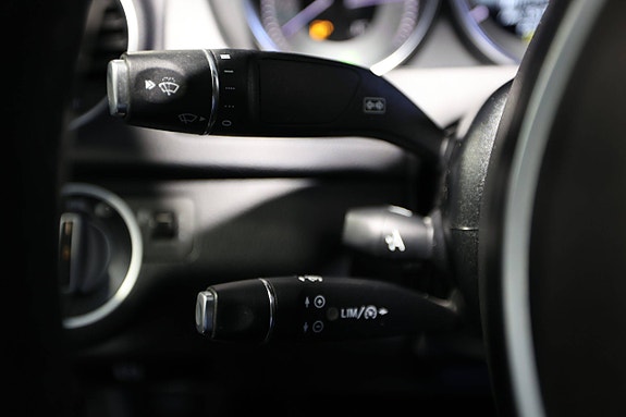Mercedes-Benz C180 16 of 29