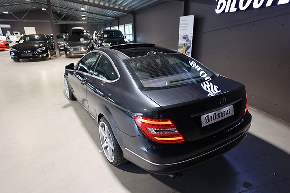 Mercedes-Benz C180 6 of 29