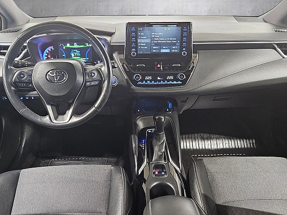 Toyota Corolla 16 of 27