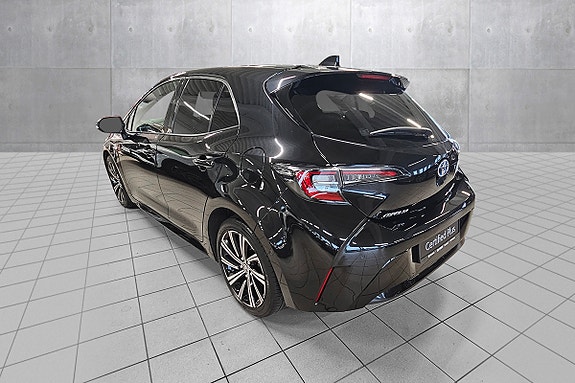 Toyota Corolla 3 of 27