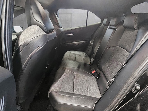 Toyota Corolla 12 of 27