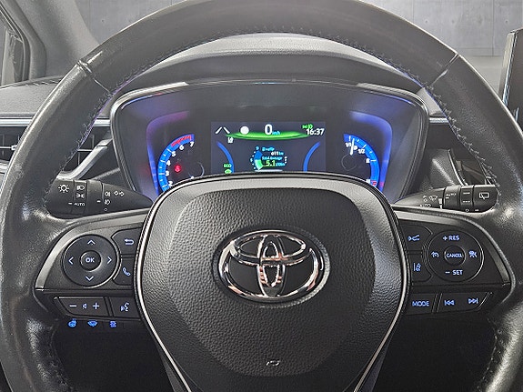 Toyota Corolla 18 of 27