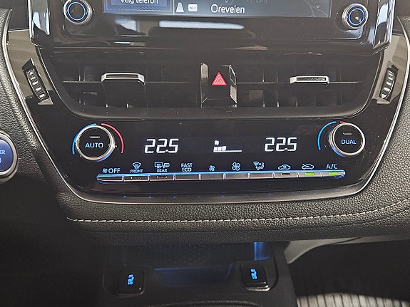 Toyota Corolla 21 of 27