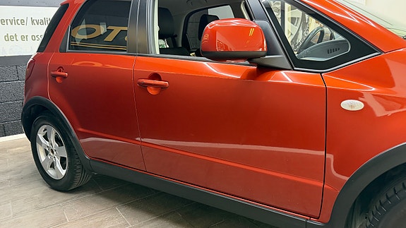 Suzuki SX4 5 of 5