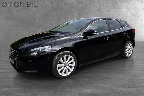 Volvo V40 3 of 5