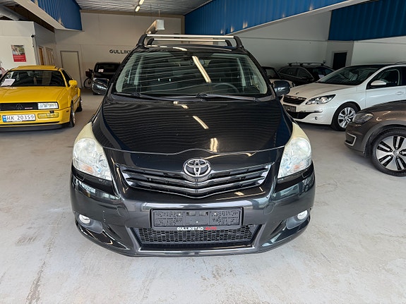Toyota Verso 3 of 5