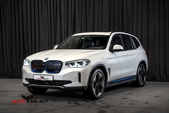 BMW iX3 6 of 30