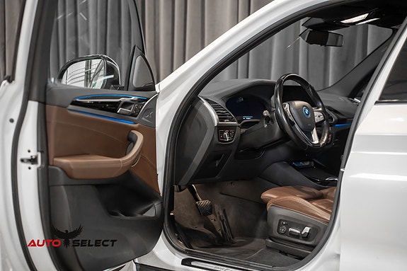 BMW iX3 23 of 30