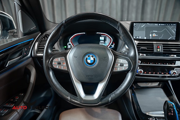 BMW iX3 29 of 30