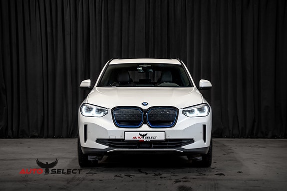 BMW iX3 5 of 30