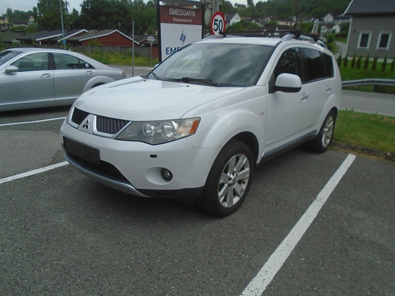 Mitsubishi Outlander 4 of 5