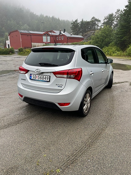 Hyundai ix20 3 of 10
